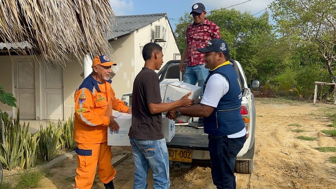 Llegan ayudas a la zona costanera