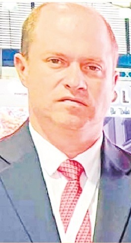 Embargan a Héctor Olimpo Espinosa por $2 mil 500 millones