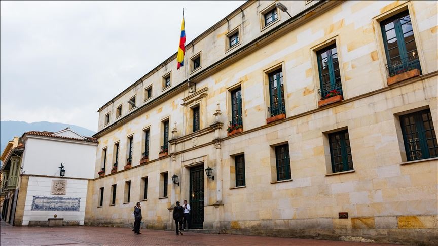 Cancillería suspendió la nueva licitación de pasaportes