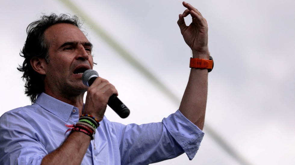 Adelanta reforma administrativa