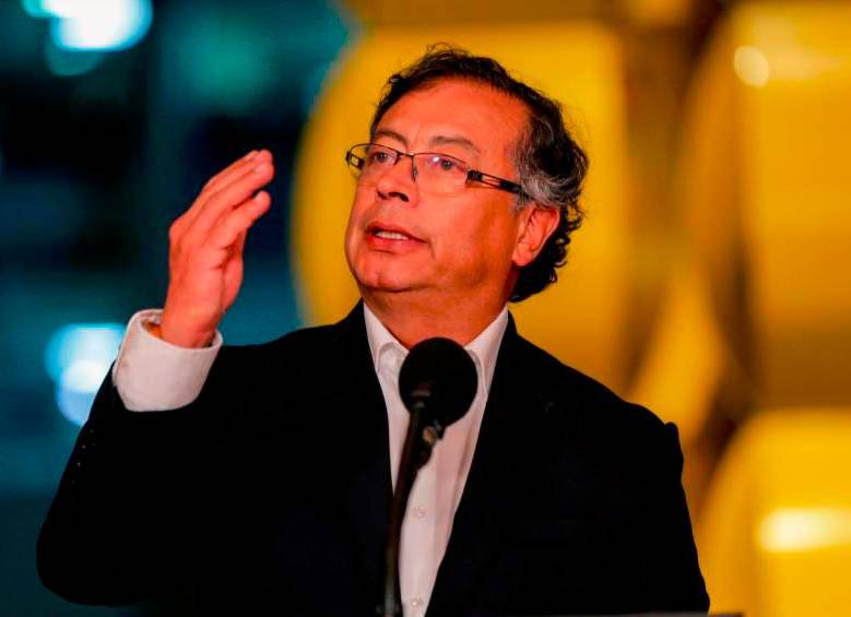 “El secretario general de la cancillería nos ha traicionado": Gustavo Petro