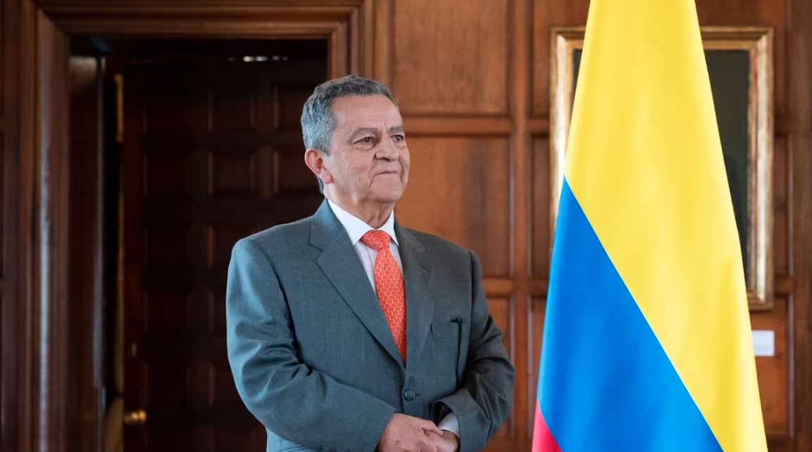 Pasaportes, un novelón en la Cancillería