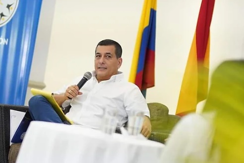 Mucha foto y pocos anuncios: Alcalde de Cartagena tras Cumbre Energética en Sincelejo
