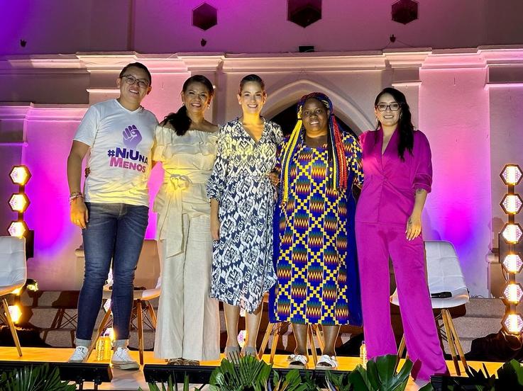 Lideresas de todo el mundo asistieron a la Primera Cumbre de Mujeres en Sincé