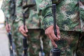 Por propiciar “ritos de iniciación” a dos subtenientes, Procuraduría sancionó a Mayor del Ejército Nacional