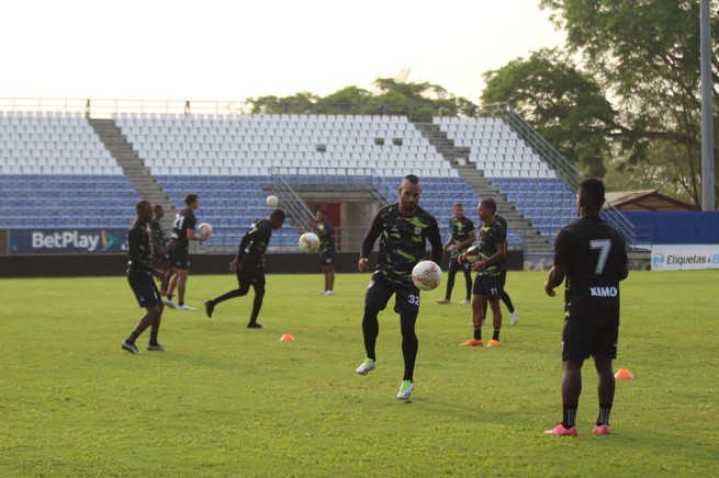 Jaguares y Junior se enfrentan con bajas sensibles