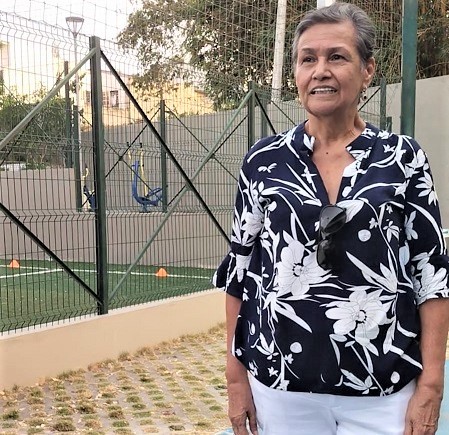 Parece que fueran 72 años,  pero solo ha cumplido 17