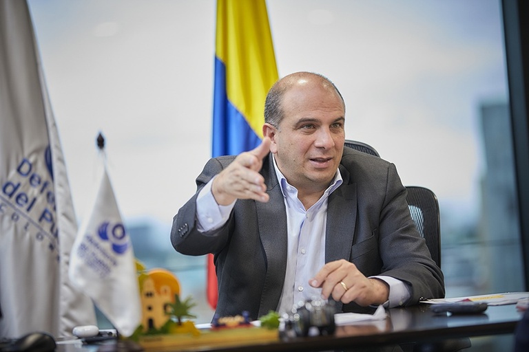 “La propuesta presentada por el presidente debe ser estudiada y analizada con sumo cuidado”: Defensoría sobre la Asamblea Nacional Constituyente