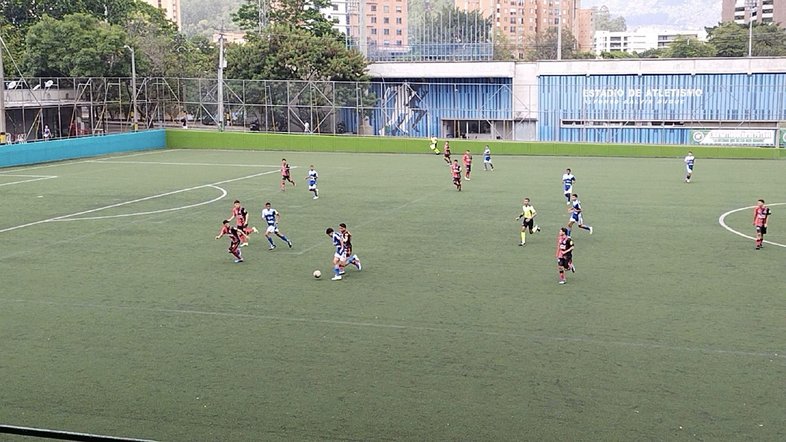 Córdoba debutó con sello ganador