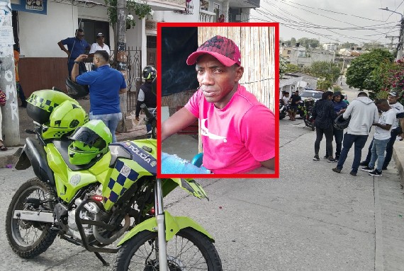 Esperaba a una pasajera cuando le dispararon