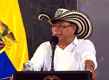 El presidente habló sobre la "internacionalización" del aeropuerto de Tolú