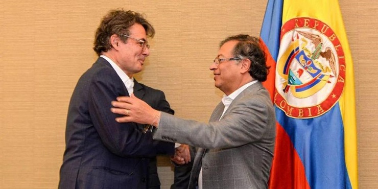 Alejandro Gaviria manifestó que interpondrá acciones legales contra el presidente Petro