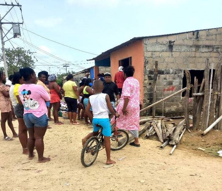 Incendio casi acaba con casa