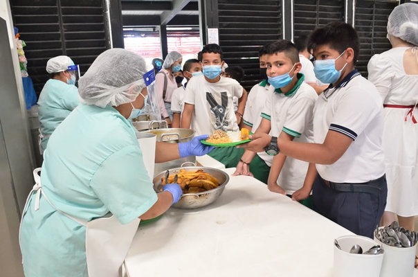 Más de 74.000 niños se encuentran sin atención por incumplimientos en el PAE