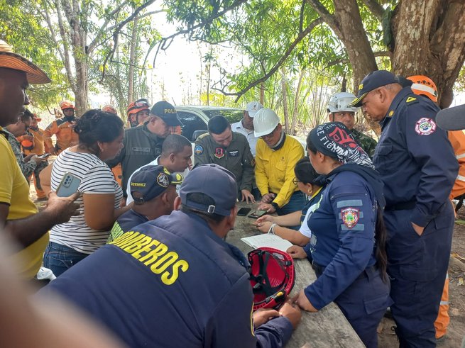 Incendio en San Onofre llega a los límites con Bolívar