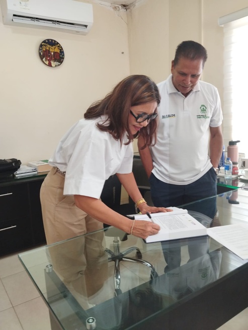 Martha Espitia Arteaga se posesionó como directora del Camu de San Pelayo