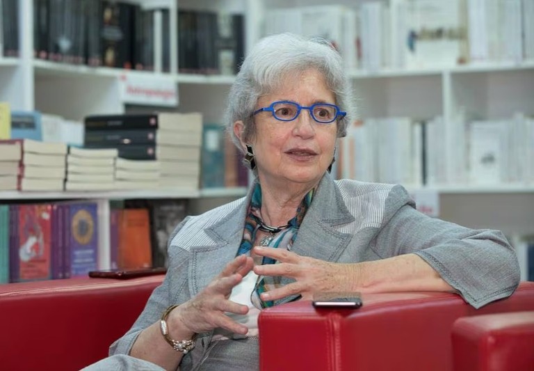 La declararon persona 'non grata'