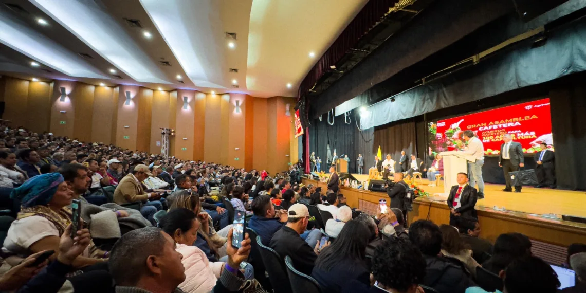 Petro ahora casó una pelea con los caficultores de Colombia