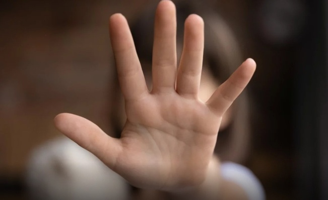 Niños y niñas del país en vulneración y riesgo permanente por violencia y maltrato infantil