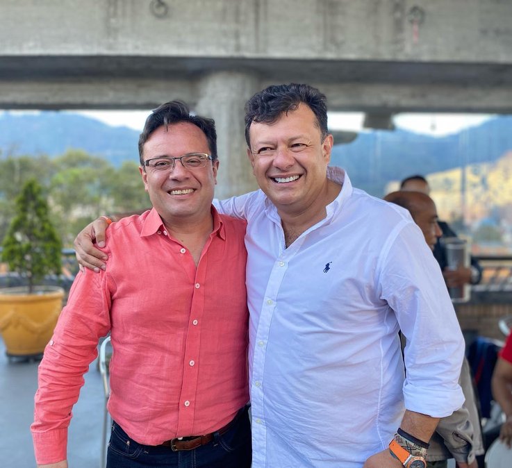 Emprendedores, pero con el Gobierno