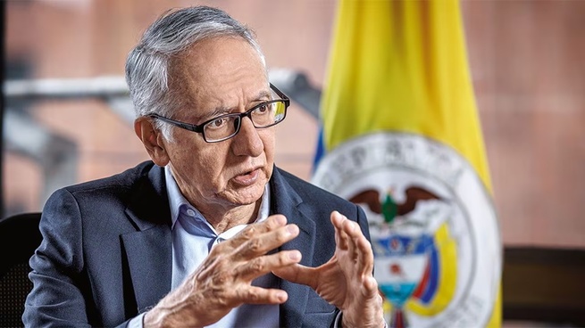 MinSalud firma decreto de giro directo a prestadores de salud