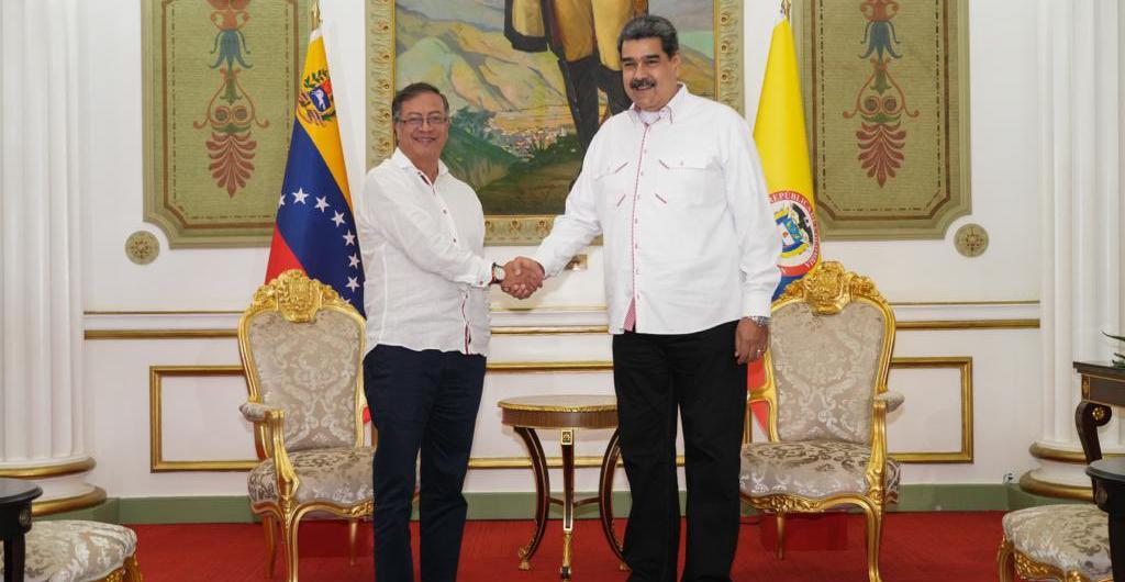 Petro y Maduro se reunirán en Venezuela