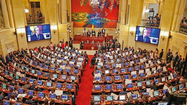 Proponen proyecto para perdón político a responsables de corrupción