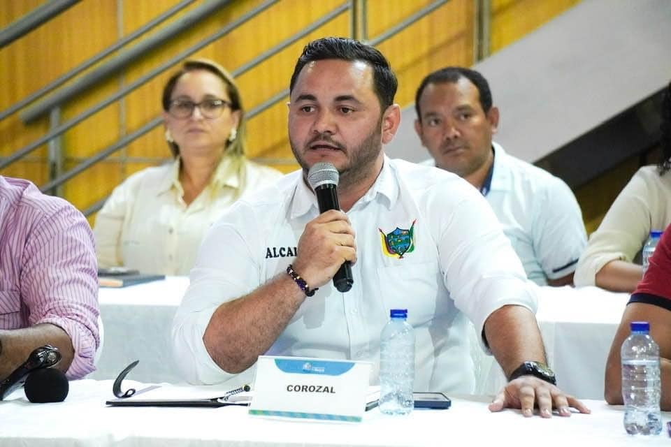 Rosario de peticiones del alcalde de Corozal a Mintransporte