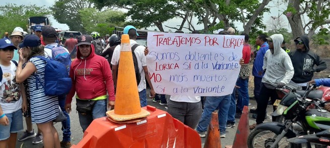 Bloquean la vía Lorica - Montería