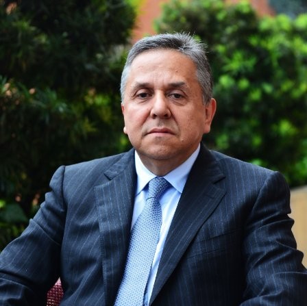 Abogado del presidente Petro renunció ante el CNE