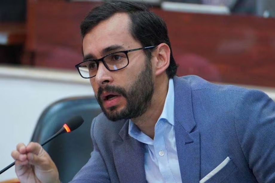El congresista José Jaime Uscátegui está desaparecido