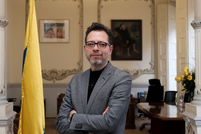 Solicitan a ministro de Cultura suspender proceso de selección por enredos en licitación