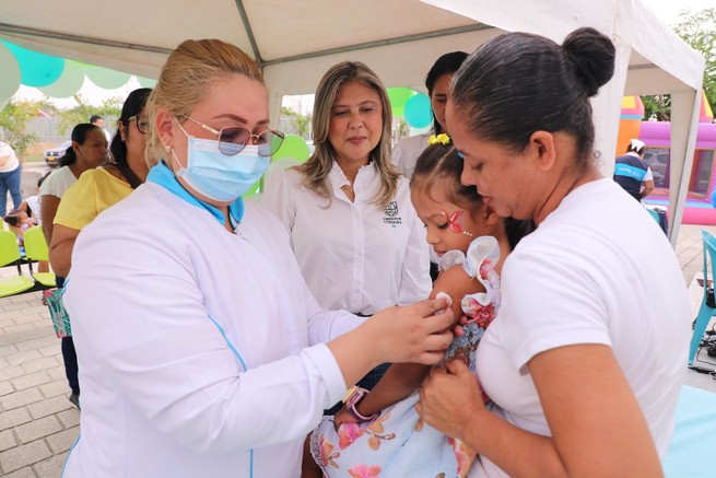 Se aplicaron 4 mil 308 vacunas