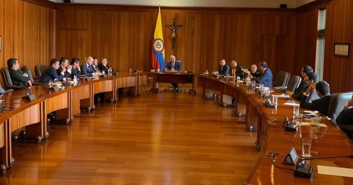 Tumban dos artículos del Plan Nacional de Desarrollo