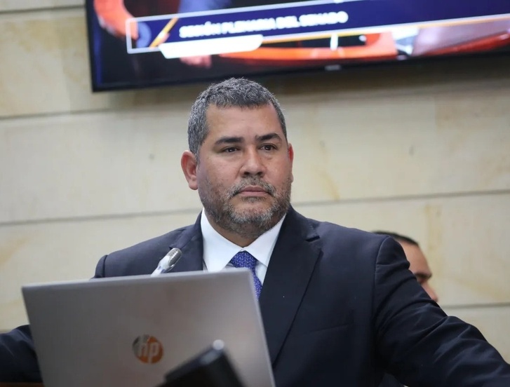 Presidente Petro había advertido sobre la intención de mantener el umbral de 4SMLV: Alejandro Chacón