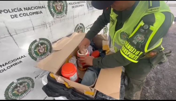 Incautan armas de fuego en vehículo de encomiendas que se dirigía a Montería