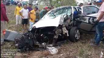 Se dio contra un árbol  y se mató