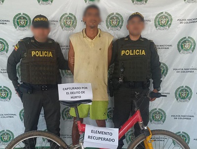 Le cayeron cuando asaltaba a una mujer