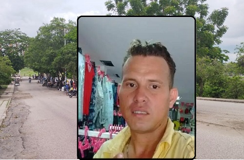 Murió tras chocar contra un palo de mango
