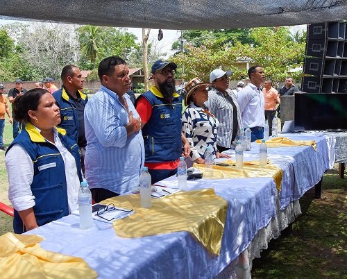 Carrillo asumió compromisos con habitantes de la Mojana