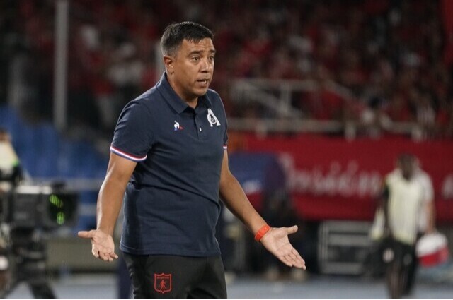 César Farías no sería más el técnico de América de Cali