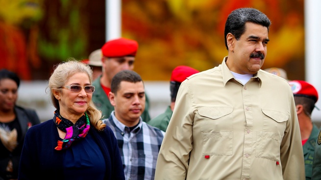 Cilia Flores, esposa de Nicolás Maduro, vivió un bochornoso momento en el evento del Día Internacional del Trabajo