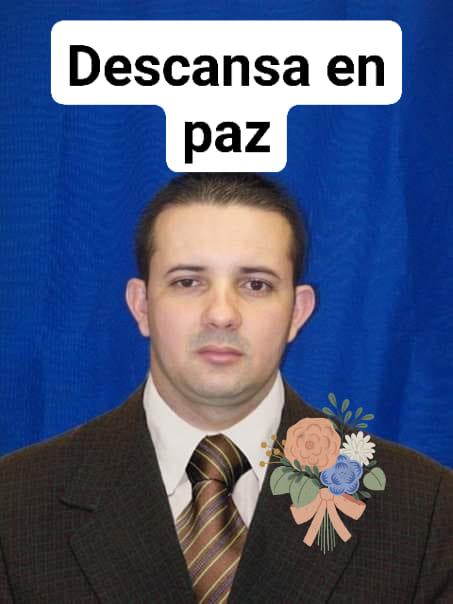 Quedó aprisionado en su carro