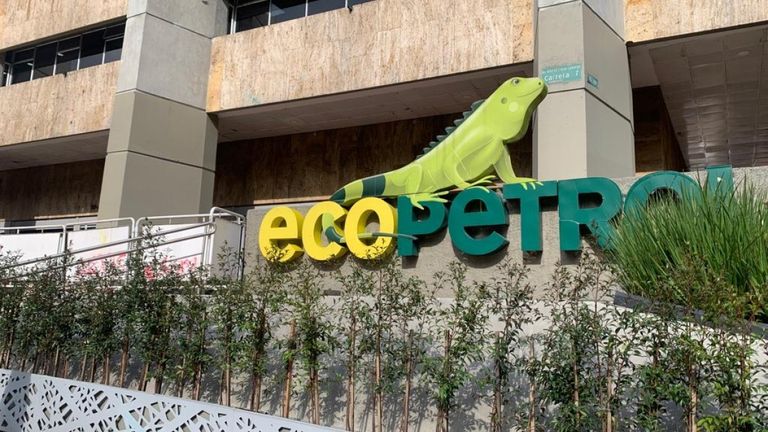 Petro solicito a Ecopetrol entregar a la JEP informe sobre paramilitarismo