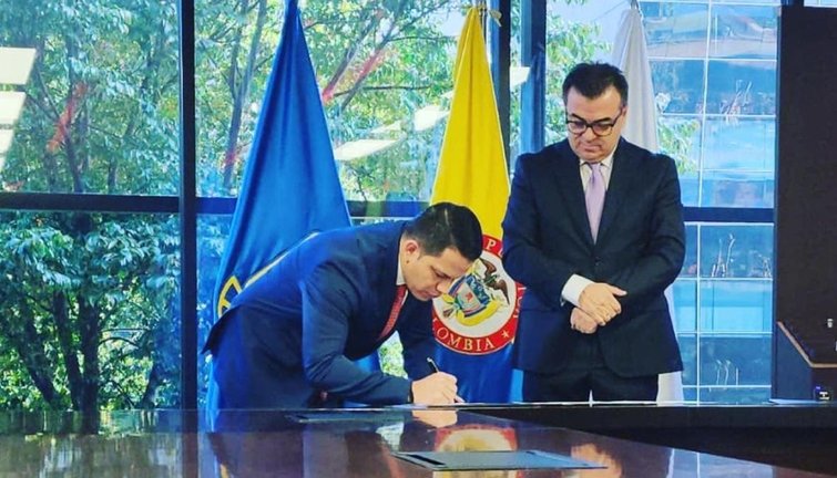 Ordenan embargo de bienes y cuentas bancarias de Olmedo López y Sneyder Pinilla