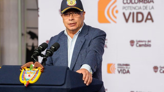 Petro solicitó al Congreso que continúen los debates de las reformas