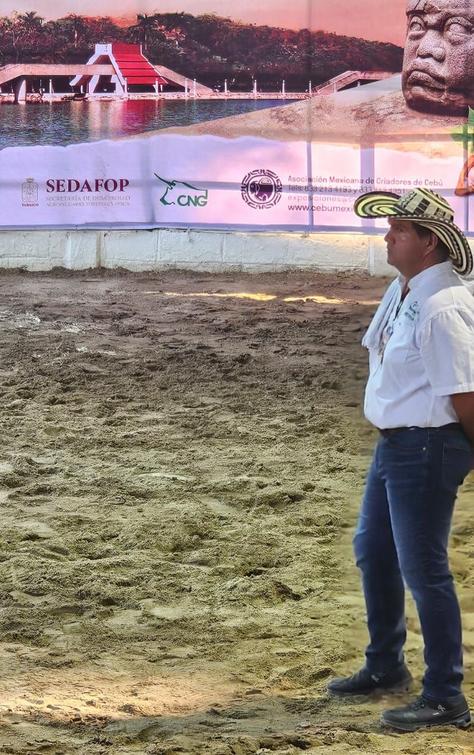 Vergara dejó huella en exposición en México