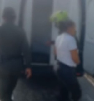 Dos personas fueron capturadas en flagrancia por el delito de hurto
