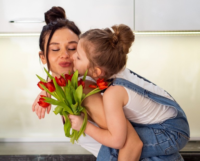 ¡Cuidemos a mamá en nuestros días!
