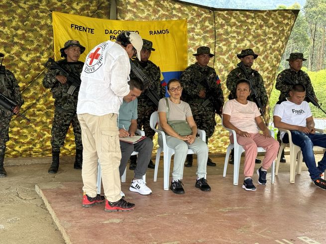 Liberados fiscales retenidos por las Farc